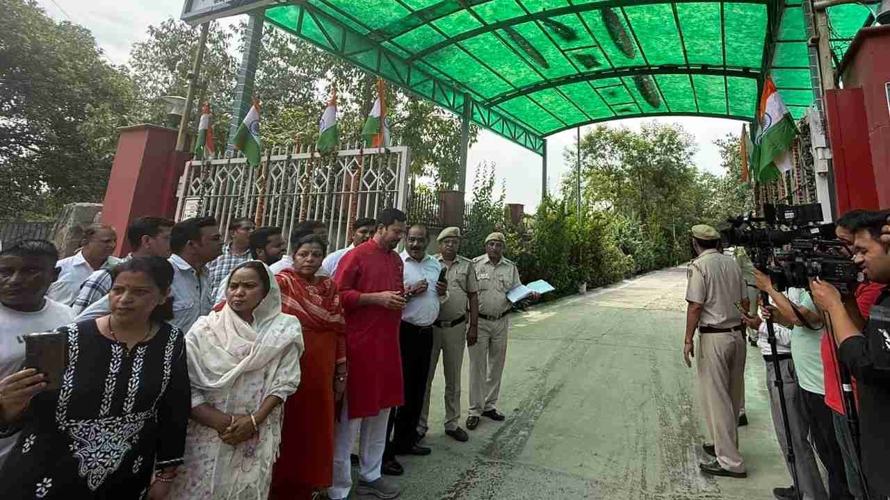 Sanjeev Jha Questions Police Silence Over Abduction of MLA Kuldeep Kumar
