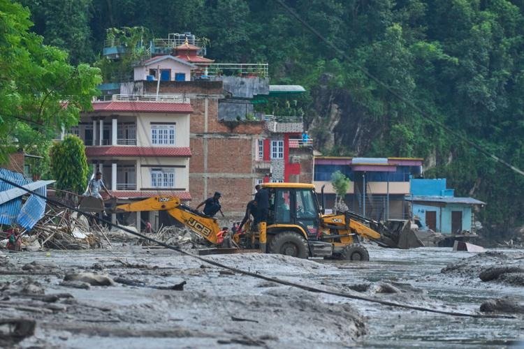 Dalai Lama Expresses Grief Over Nepal, Tibet Floods as Death Toll Rises