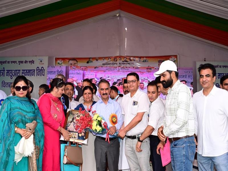 CM announces SDM office at Dadasiba, 24-hour CHC at Kasba Kotla