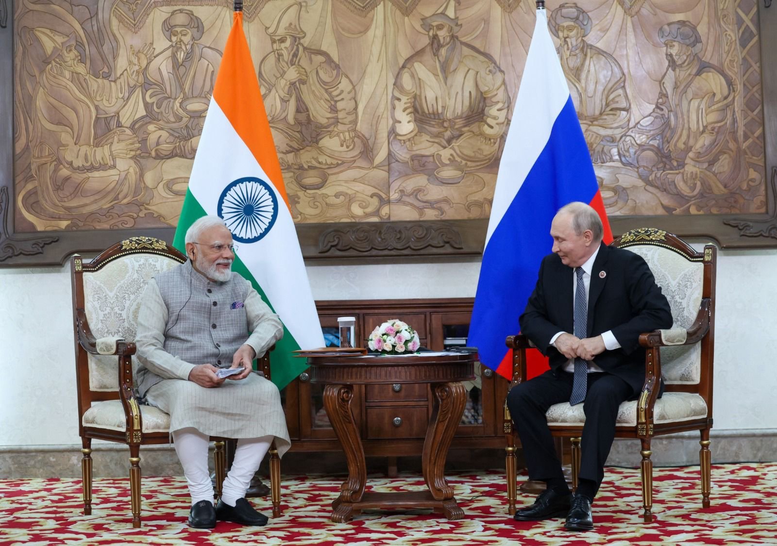 Modi, Putin Discuss Ukraine Peace, Bilateral Ties; PM Calls for End to ‘Endless War’
