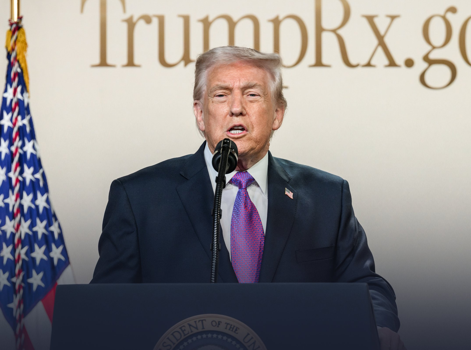 Trump Vows Retaliation After Iran Fires Missiles at US Forces in Jordan