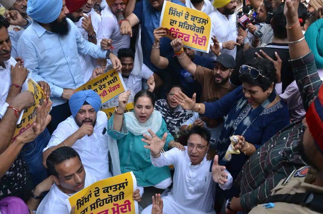 AAP Protests Across Punjab Against BJP Over Its Leaders Paying Tribute to 1984 Anti-Sikh Riots Convict Sajjan Kumar