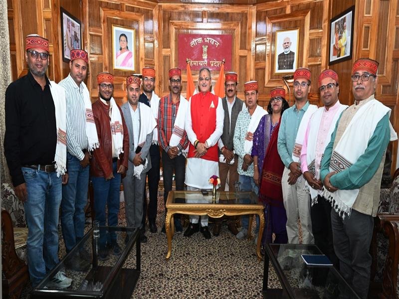 West Bengal Media Delegation calls on Governor