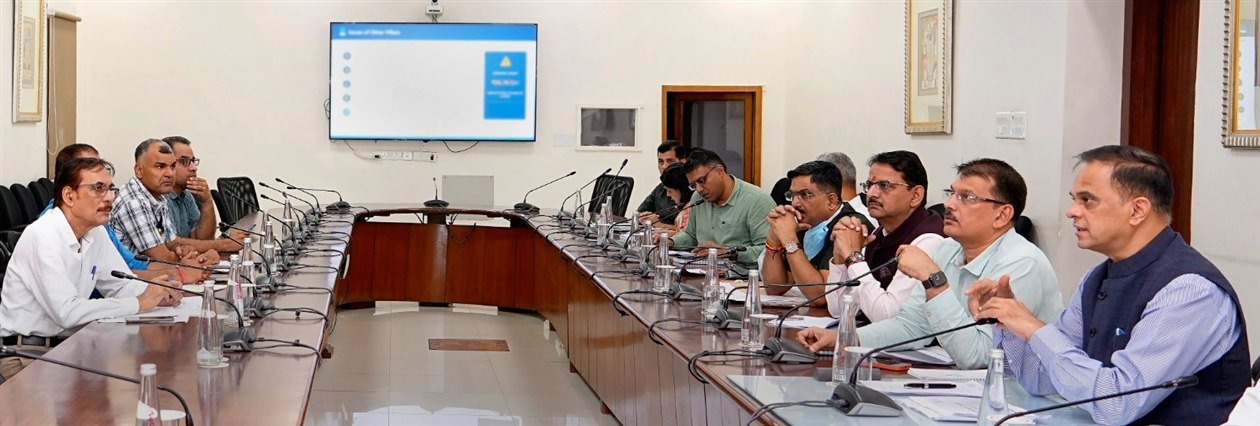Ensure prompt relief to cybercrime victims and effective implementation of new criminal laws: Chief Secretary