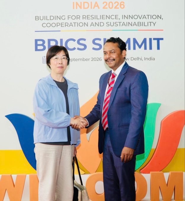 AIIB President Zou Jiayi Arrives in New Delhi for BRICS Summit