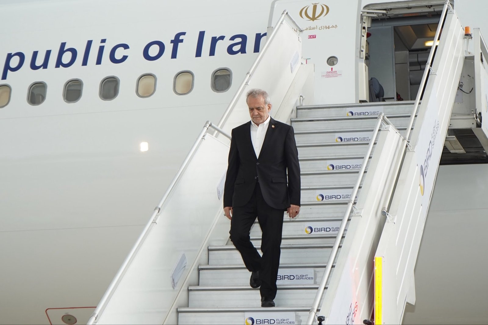 Iranian President Pezeshkian Arrives in New Delhi for BRICS Summit