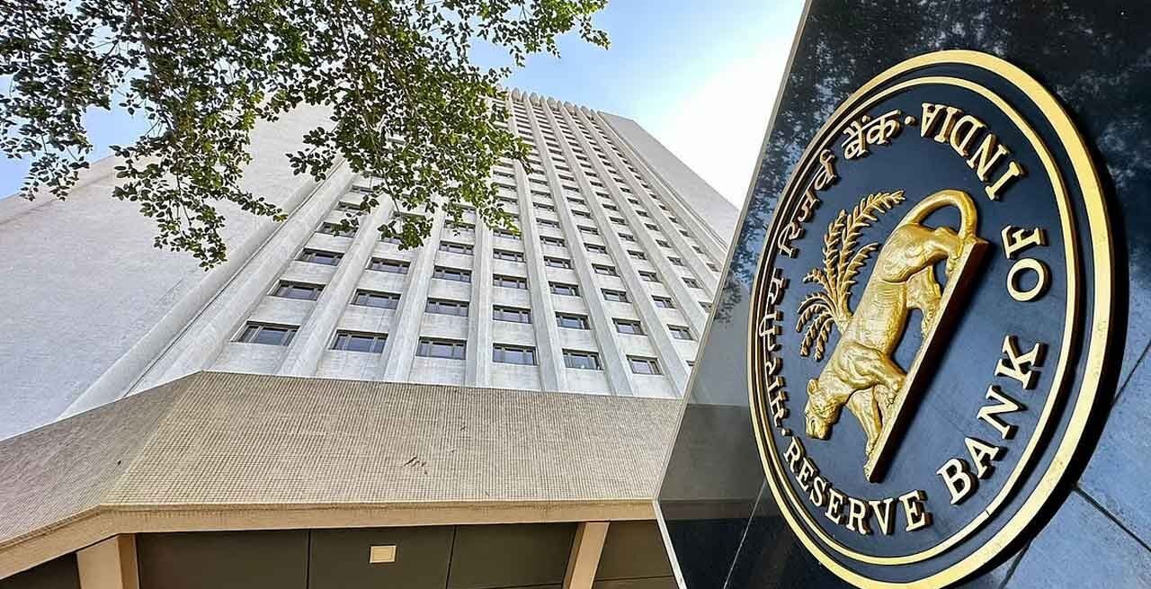 RBI Absorbs Rs 3.93 Lakh Crore Through VRRR Auction Amid Surplus Liquidity
