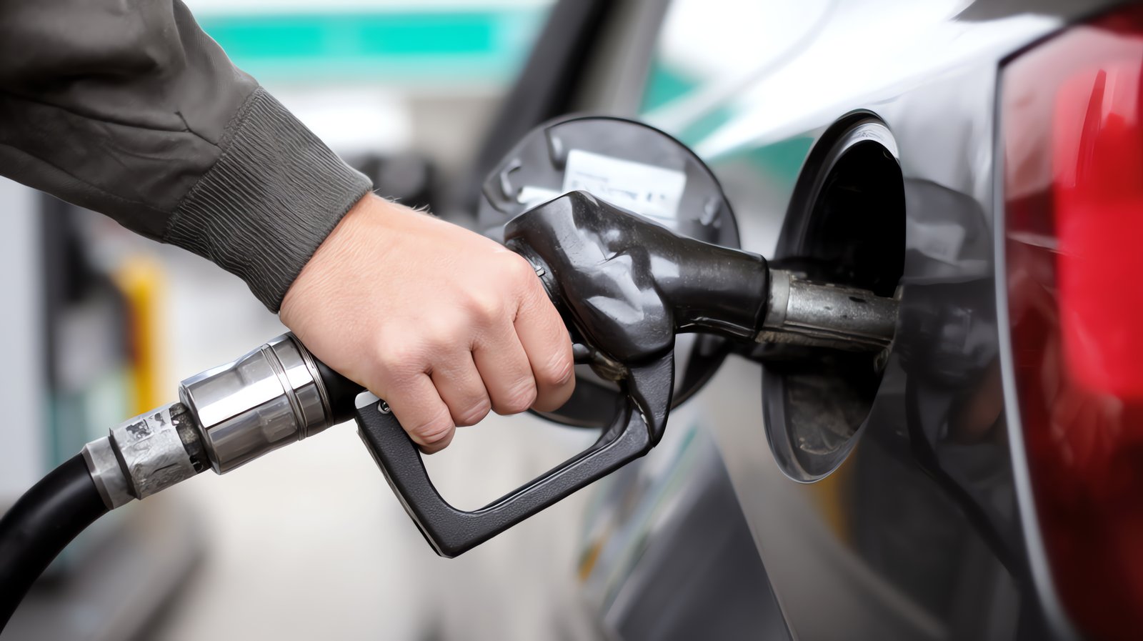 Government Cuts Export Levies on Petrol, Diesel and ATF for Fortnight