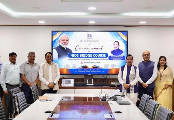 Union Minister for Education, Shri Pralhad Joshi launches the six-month Certificate (Bridge) Course in Primary Teacher Education