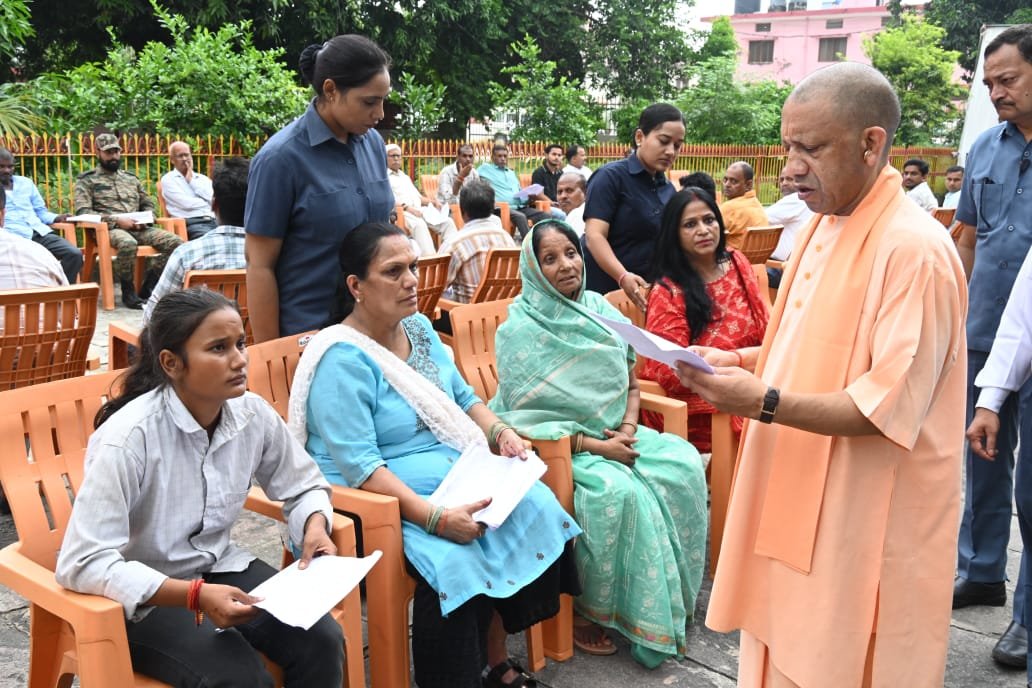 Ayushman cards should be made for every person in need: CM Yogi