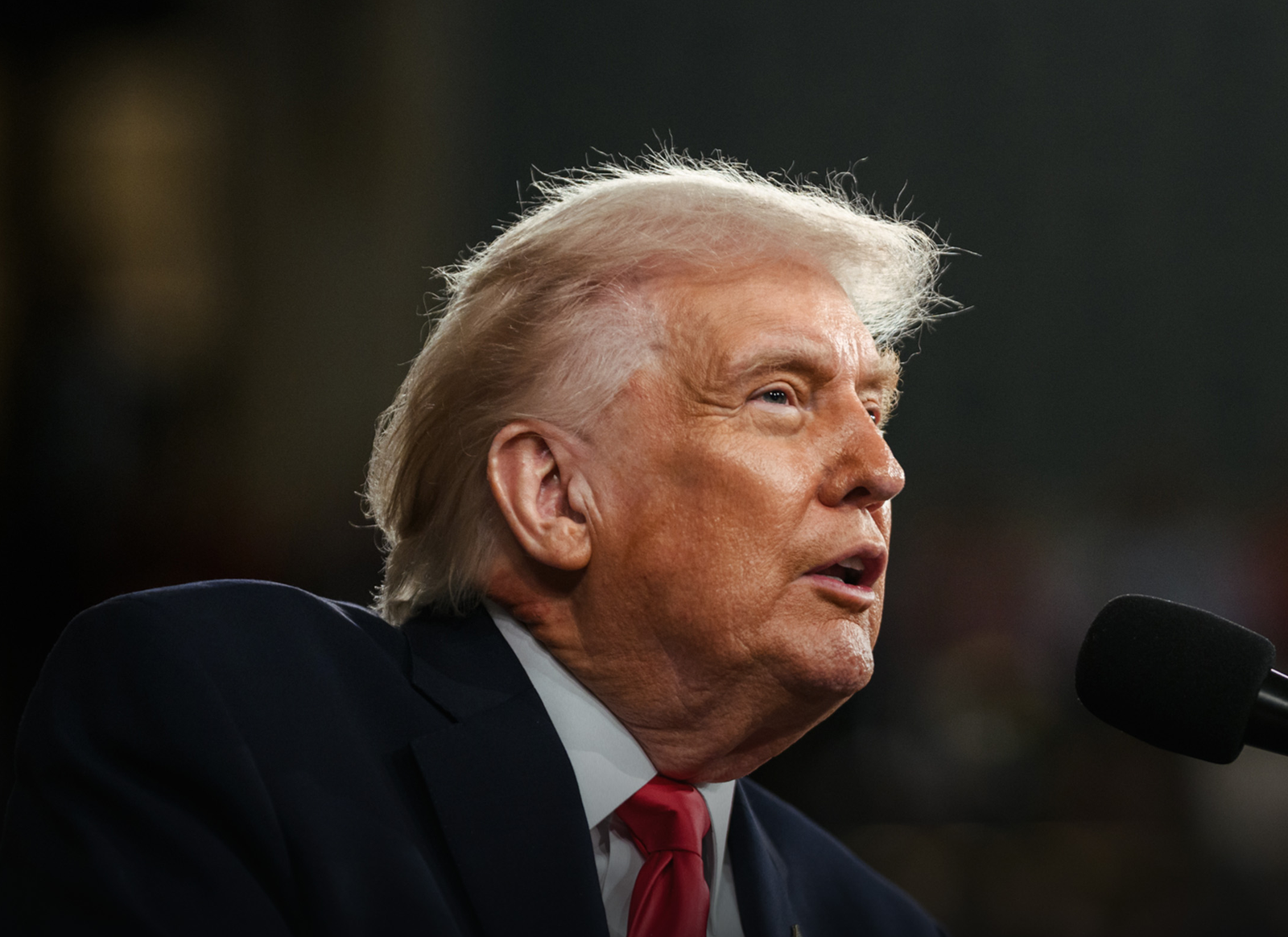 Trump Urges Virginia Voters to Treat November Elections as Referendum on His Agenda
