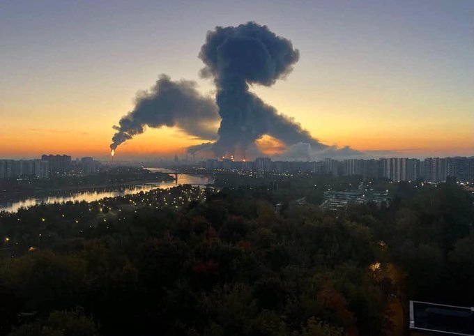 Ukraine Launches More Than 1,000 Drones at Russia, Hundreds Target Moscow