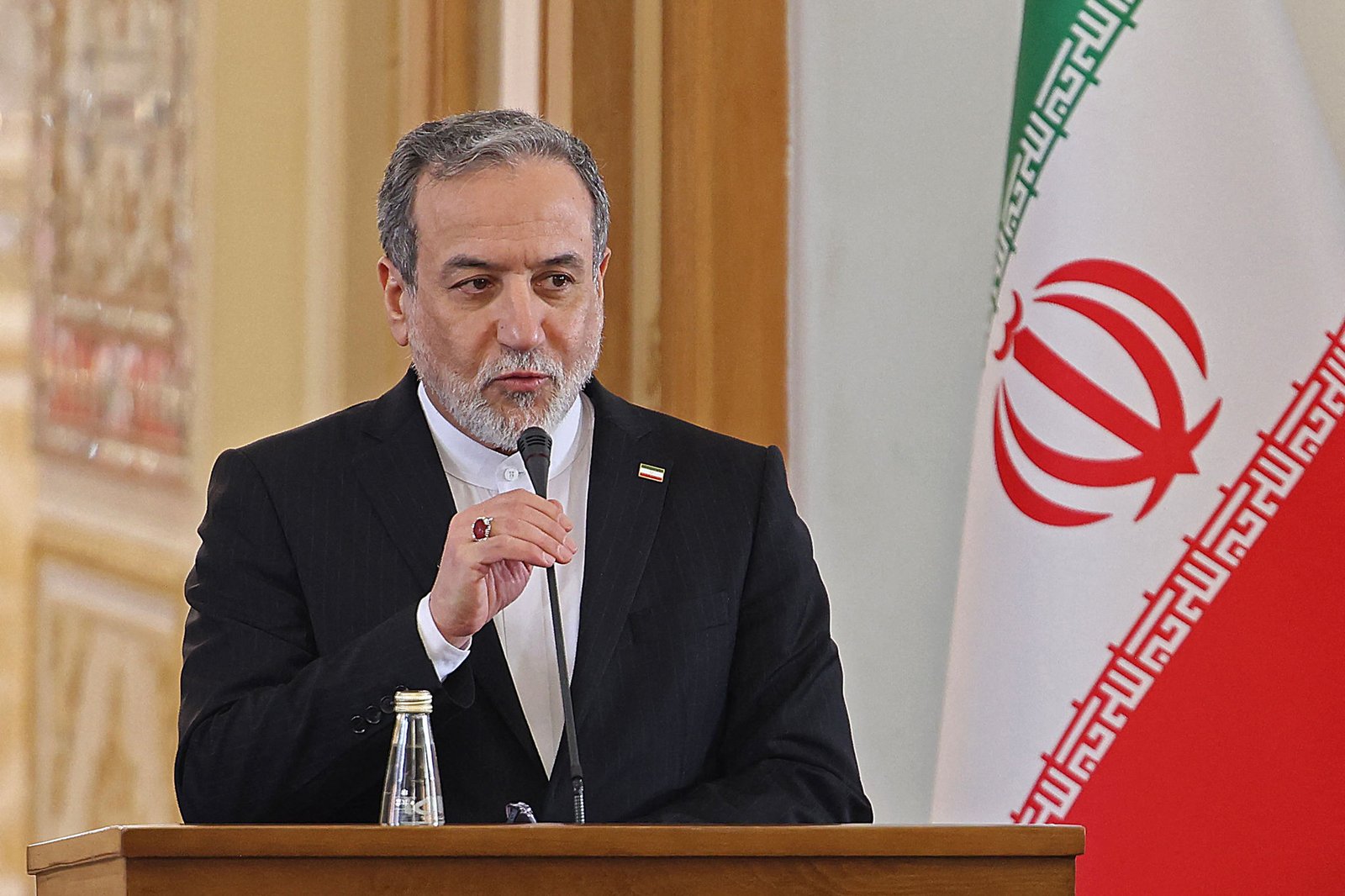 Iranian Foreign Minister Abbas Araghchi Sets New Conditions For Reopening The Hormuz.