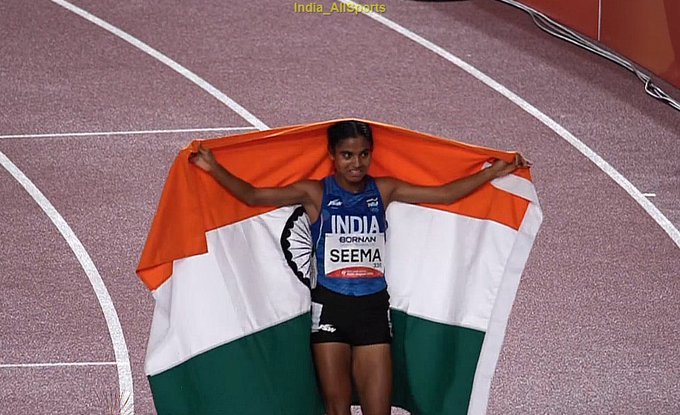 Seema Kumari Wins Bronze to Give India First Athletics Medal at Asian Games