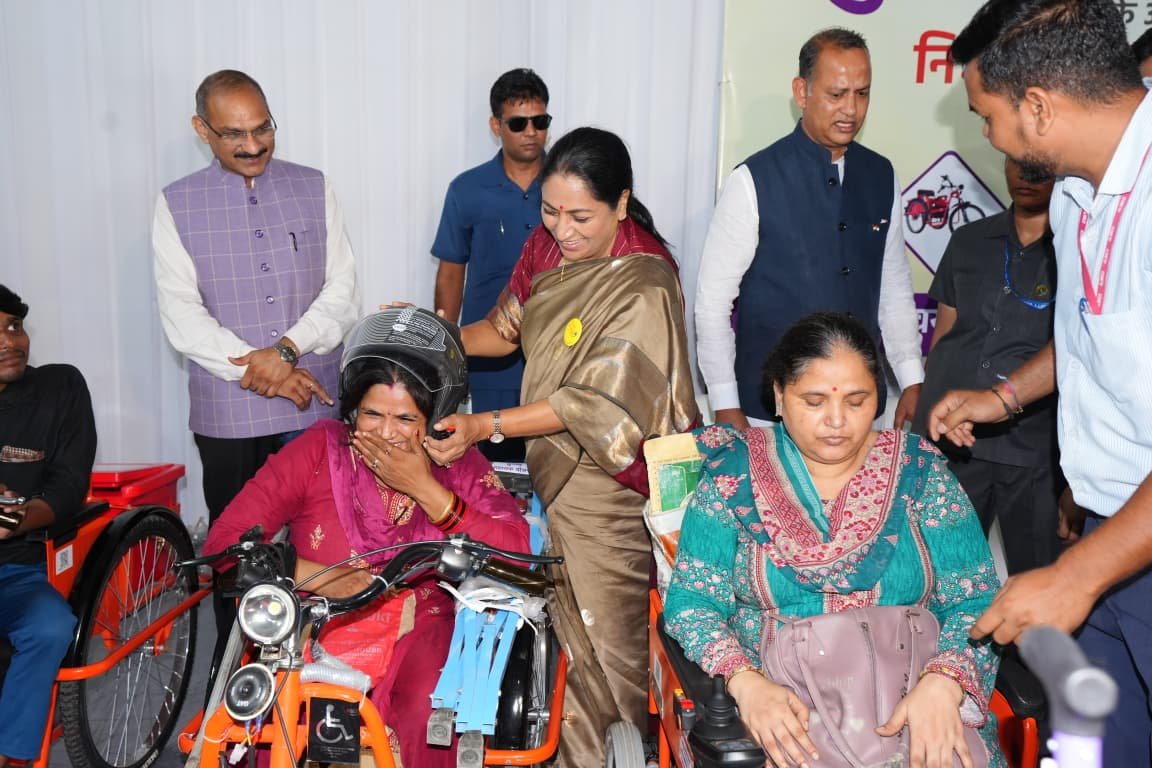 Under the Seva Sankalp Abhiyan, honouring the talents, achievements and achievements of the Divyangjans in 'One evening in the name of Divyangjan'