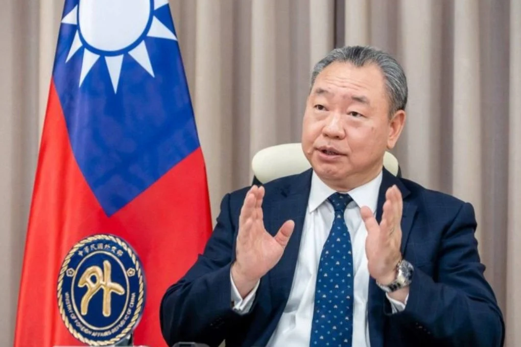 Taiwan Urges Trump to Clear Delayed $14 Billion US Weapons Package