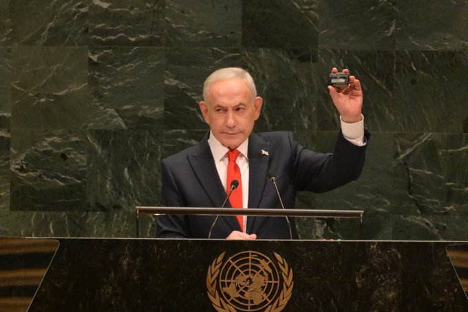 Netanyahu Makes Unannounced Abu Dhabi Visit, Meets UAE President Sheikh Mohamed