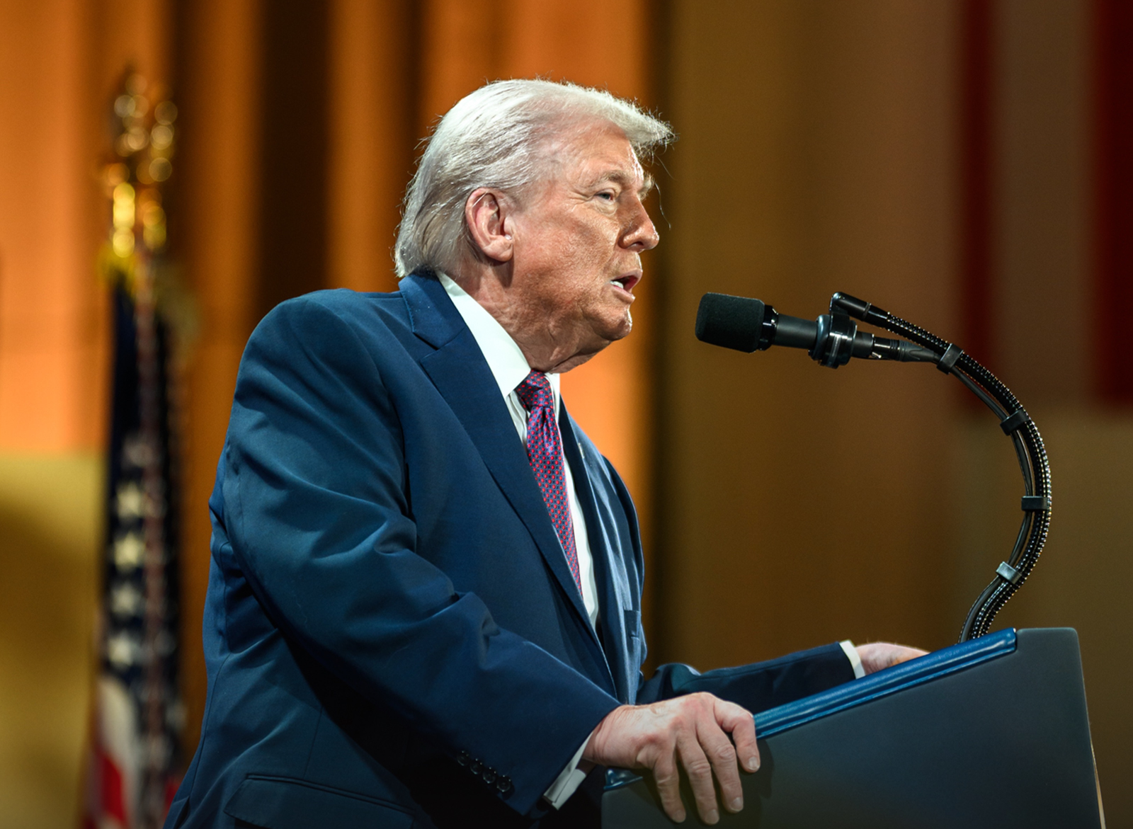 Trump Proposes Renaming Artificial Intelligence ‘Superintelligence’, Backs Industry Self-Regulation
