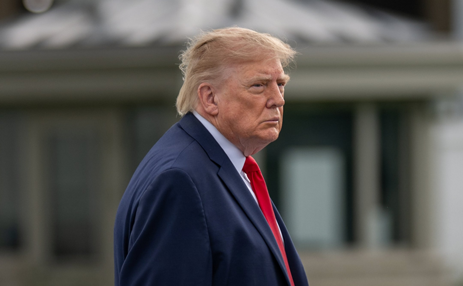 Trump Warns Iran of ‘Very Hard’ Response if Linked to Flydubai Attack