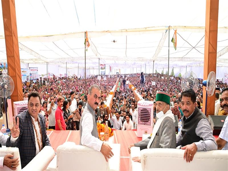 Over 10,000 teachers recruited in three Years, 4,000 more to be appointed in next six months: CM
