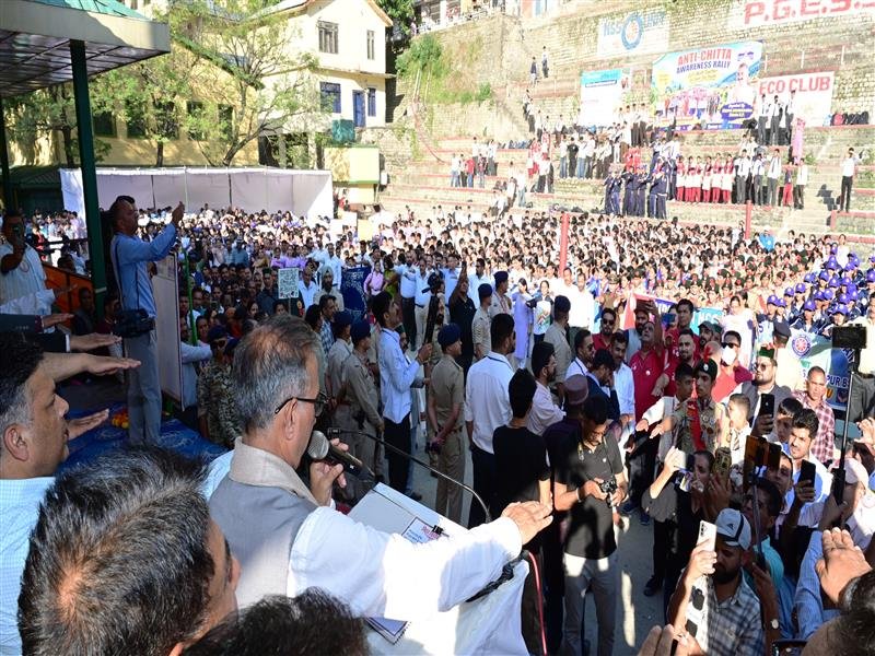 CM announces Rs. 2 crore for Rachauli School building at student’s request