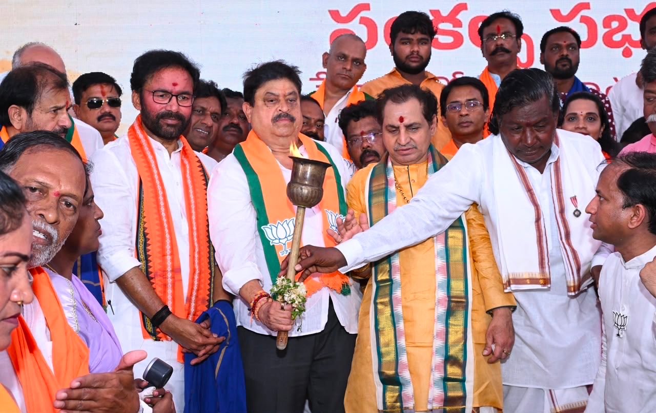 Telangana BJP Leaders Pledge to Build Viksit Bharat as Modi Marks 25 Years in Public Service