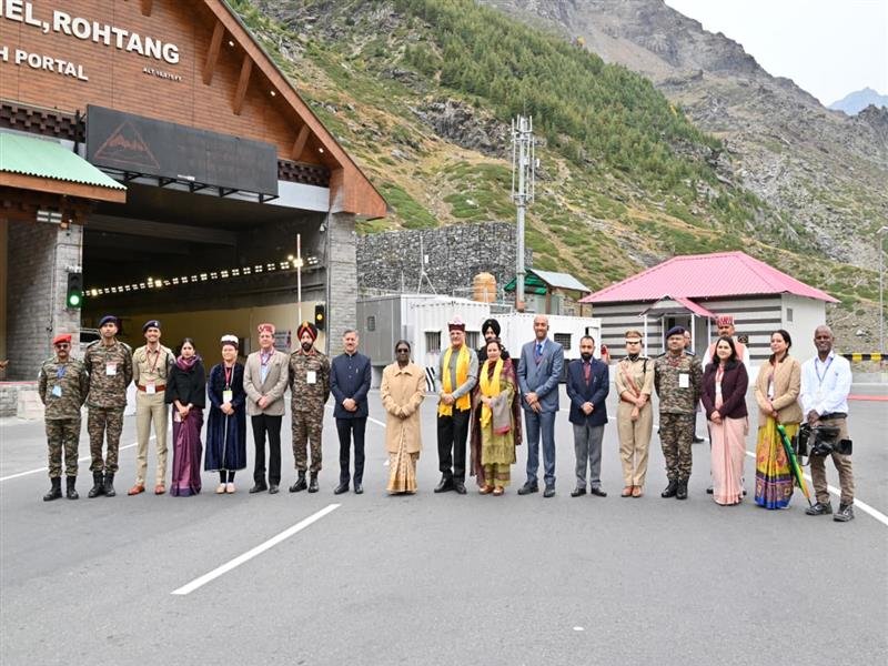 President visits Atal Tunnel