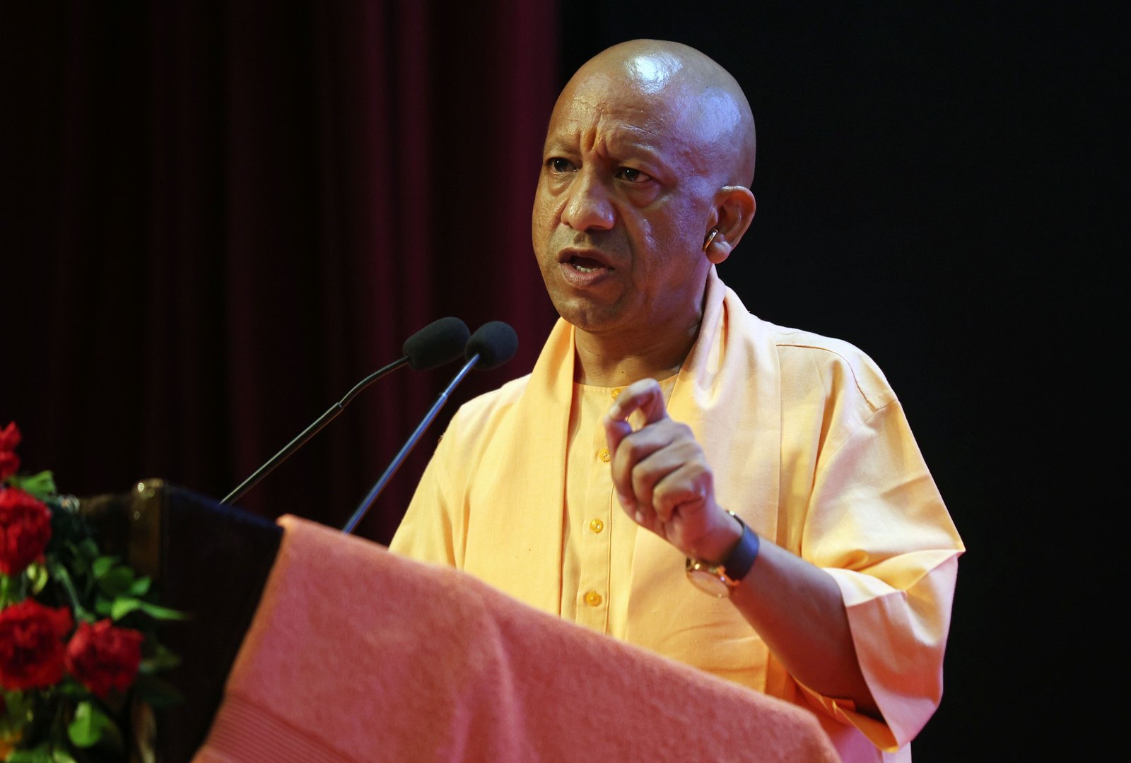 Yogi Adityanath Accepts Akhilesh Yadav’s Ayodhya Challenge, Calls for Direct Electoral Contest