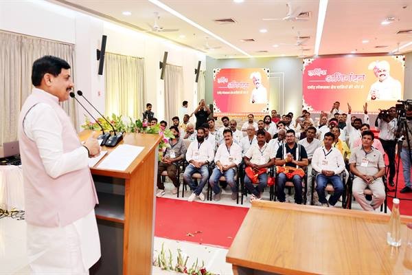 New Road Projects in Damoh and Other Districts: CM Dr. Yadav