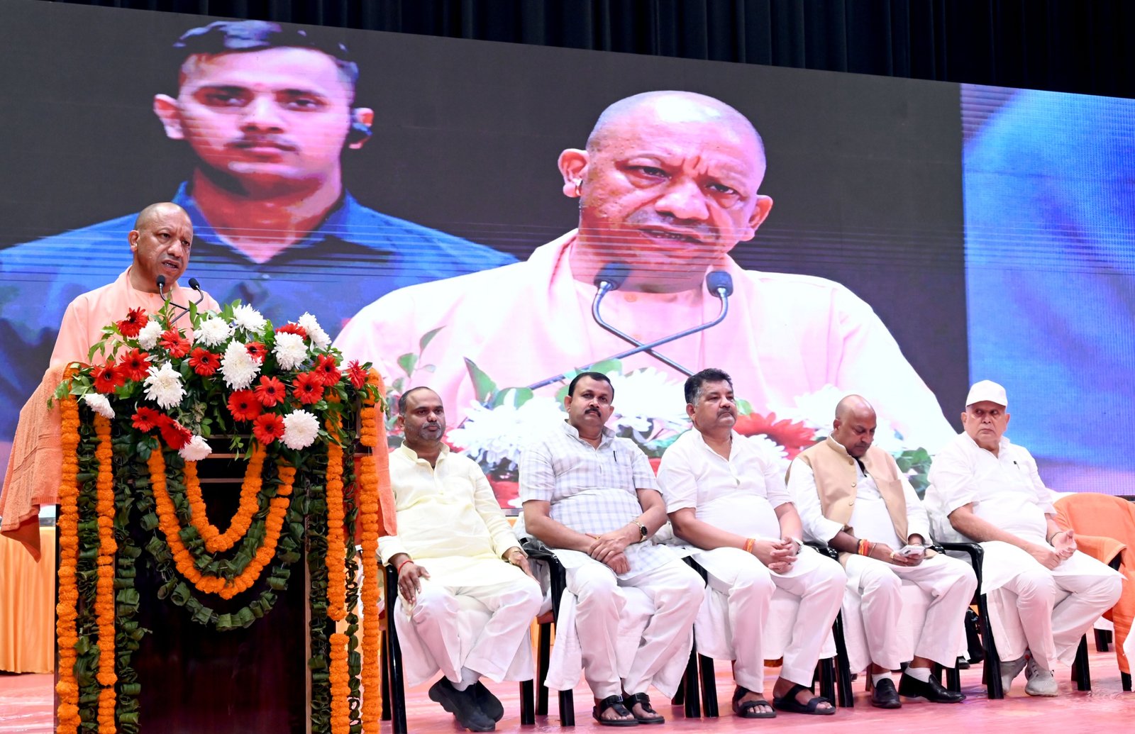 Yogi government has released three times more budget for farmers than the Mayawati and Akhilesh governments: Agriculture Minister