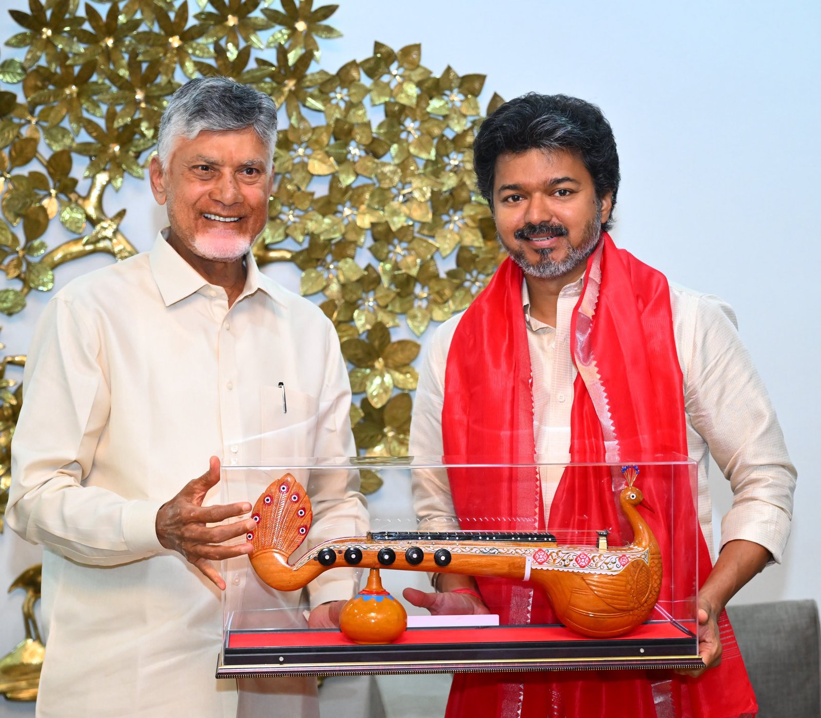Tamil Nadu CM Vijay Joins Chandrababu Naidu at Vijayawada Utsav, Pushes River-Linking Agenda