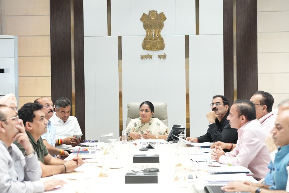 Delhi Cabinet Passes Resolution Honouring PM Narendra Modi’s 25-Year Journey from Public Service to Service of the Nation