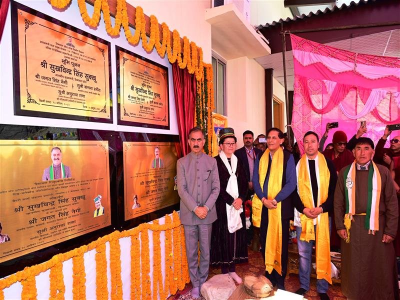 CM inaugurates first battery powered solar power project in Spiti Valley