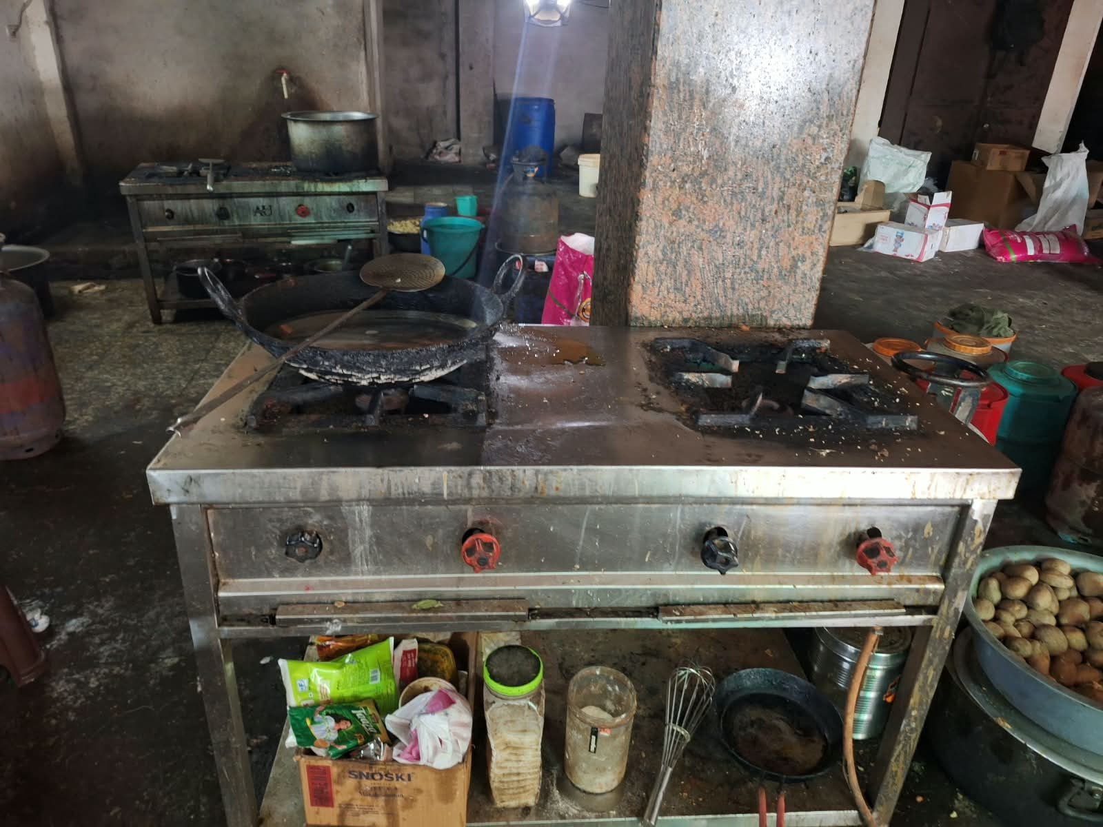 UPFSDA cracks down on railway and airline food; 978 kg of rice crumbs seized