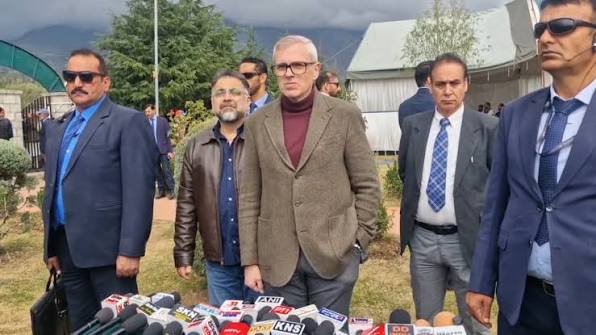 Omar Abdullah Plans to Develop Sonamarg as Year-Round Adventure Sports Destination