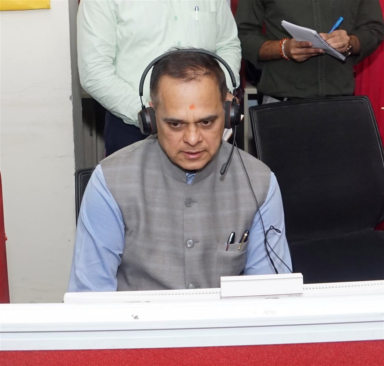 Chief Secretary Inspects Rajasthan Sampark Portal Call Centre, Directly Hears Public Grievances