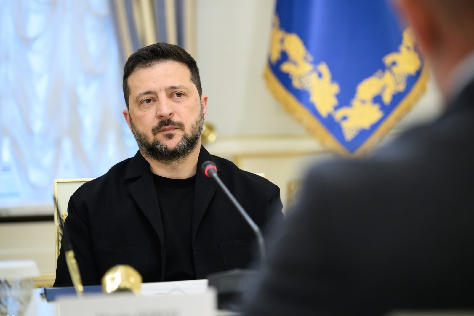 Zelensky Says US Suspended Intelligence Sharing With Ukraine for Three Days, Raising Security Concerns