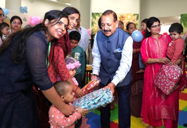 Jitendra Singh inaugurates workplace creche and Blood Donation Camp at Kartavya Bhawan-3, New Delhi