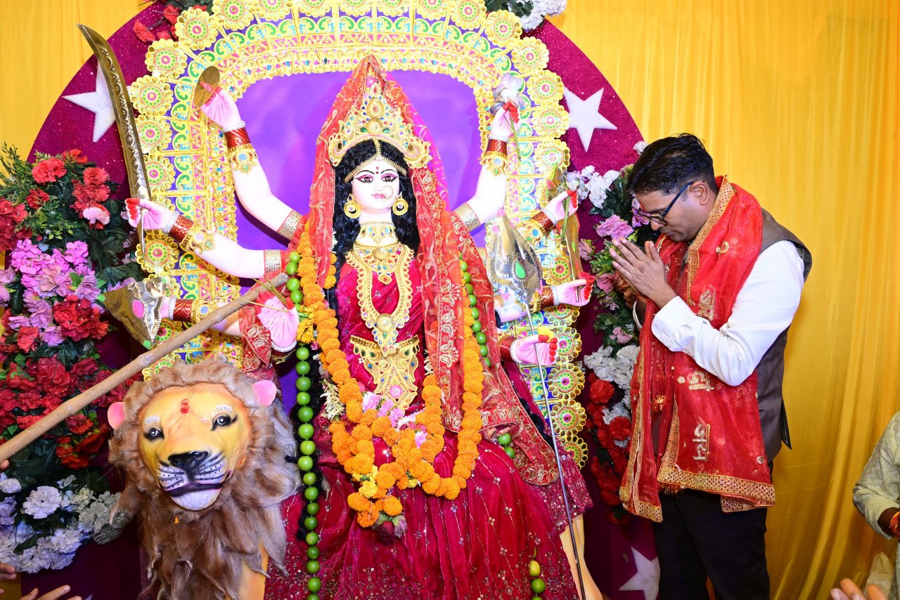Chhattisgarh Finance Minister O.P. Choudhary Offers Prayers at Durga Puja Pandals in Raigarh