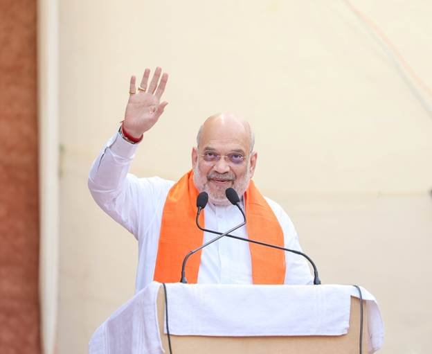 Amit Shah Attends Vijayadashami Event in Ludhiana, Burns Symbolic ‘Chitta’ Ravana