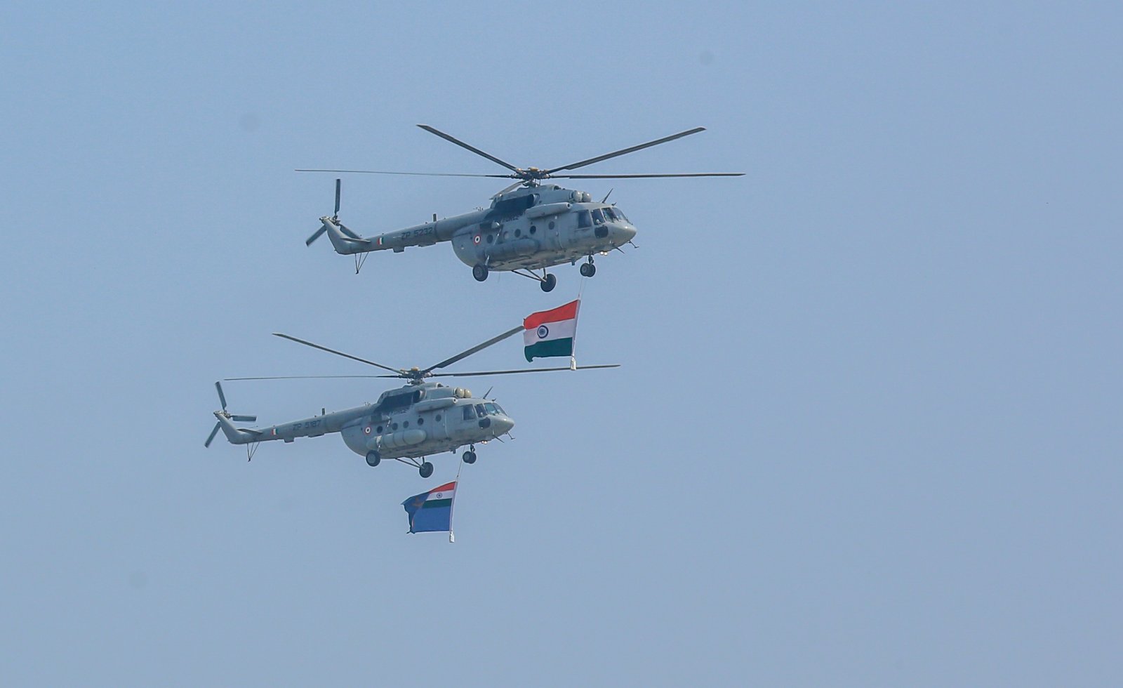 Indian Air Force showcases its prowess over the Ganga in Varanasi; Rafale and Sukhoi manoeuvres thrill spectators