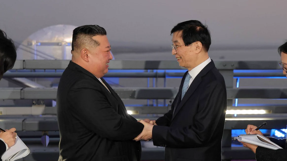 Kim Jong Un Vows to Strengthen North Korea-China Ties During Dandong Visit