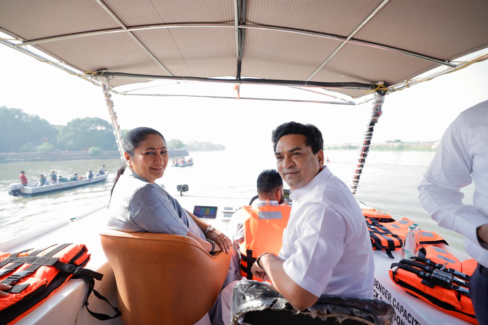 CM Rekha Gupta Conducts Trial Run of Cruise Service Between Sonia Vihar and Jagatpur
