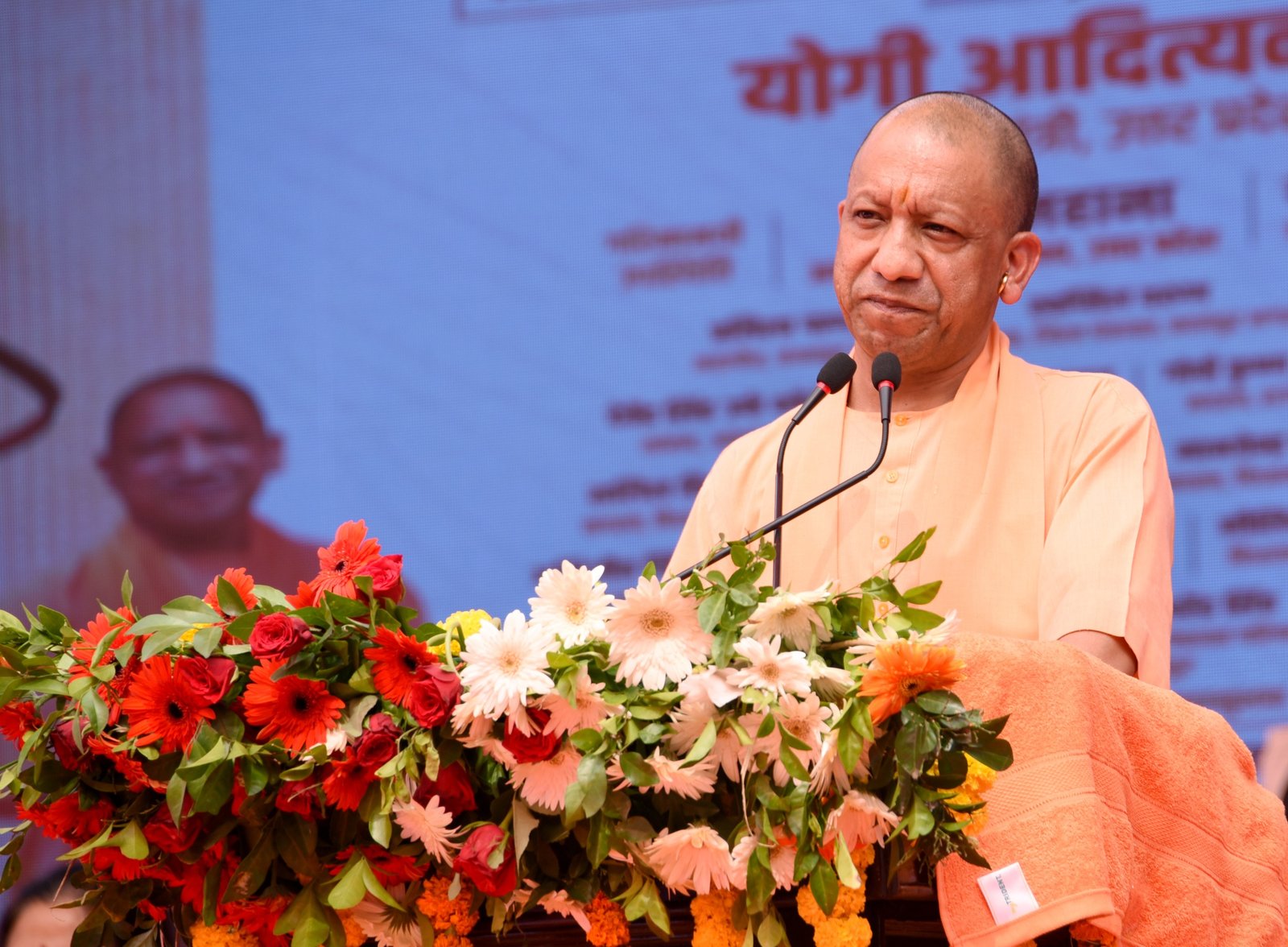 ‘A Throne May Be Inherited, But Not Intelligence’: CM Yogi Adityanath Takes Dig at Akhilesh Yadav