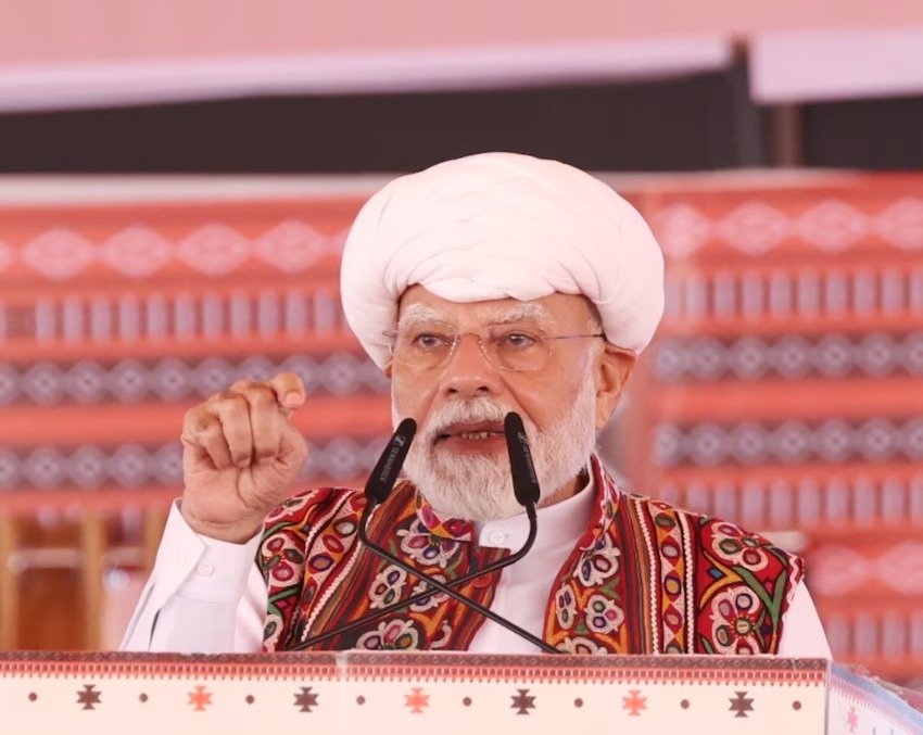 PM Modi Recalls 25 Years of Public Service at Banaskantha ‘Khatla Sabha’, Says 2001 Event Drew 3 Lakh People