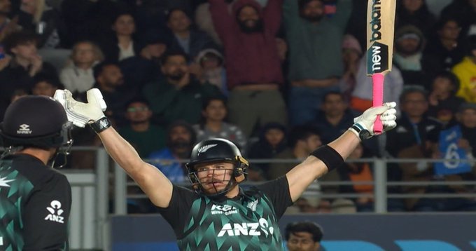 Phillips’ Century, Duffy’s Four-Wicket Haul Power New Zealand to 87-Run Win Over India in Fourth T20I
